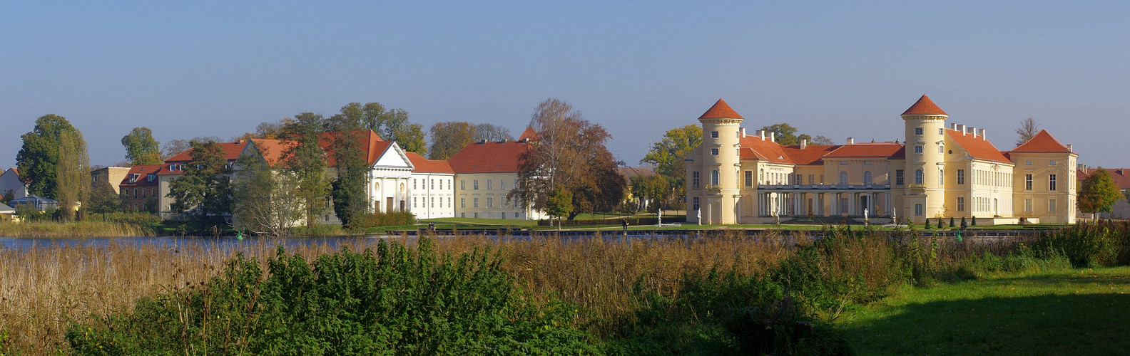 Sommerliches Schloss Rheinsberg