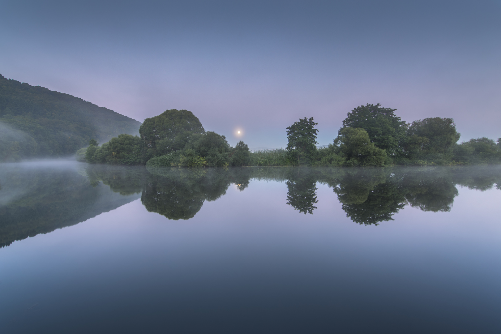 Sommermorgen am Lahn Ufer