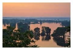 Sommermorgen oder Flussfarben