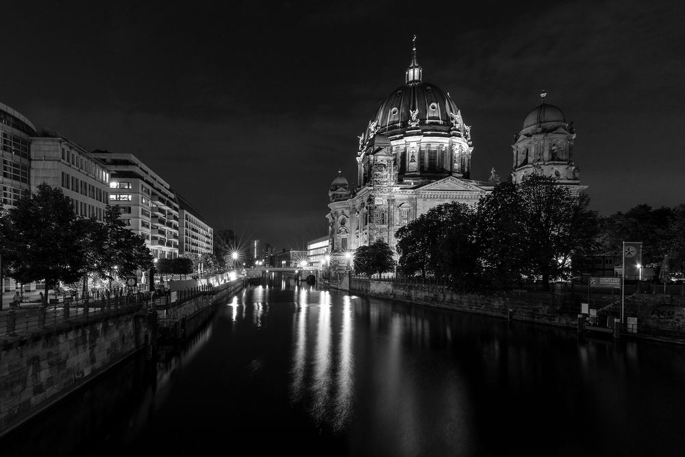 Sommernacht am Berliner Dom