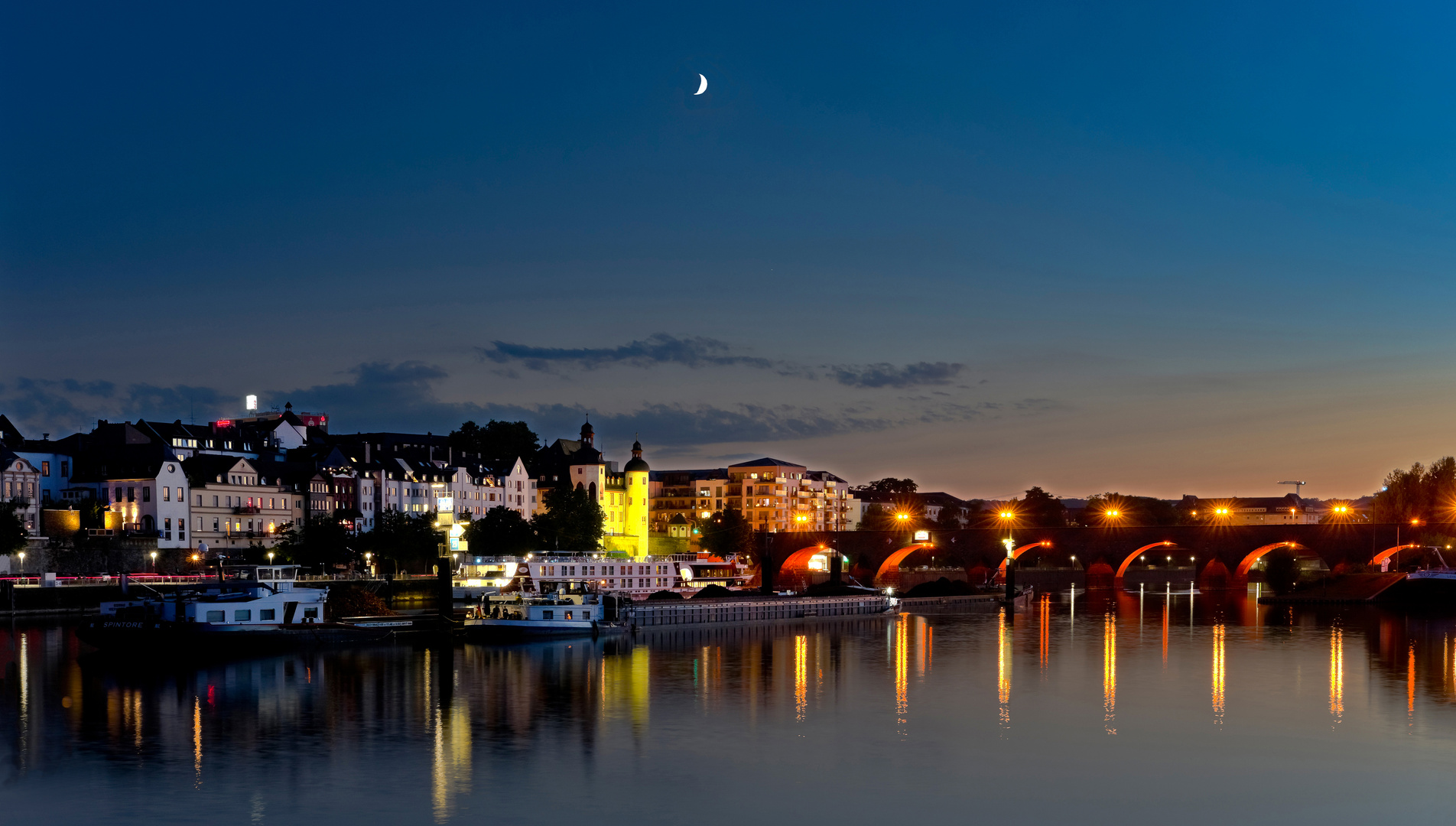 Sommernacht am Moselufer, Koblenz