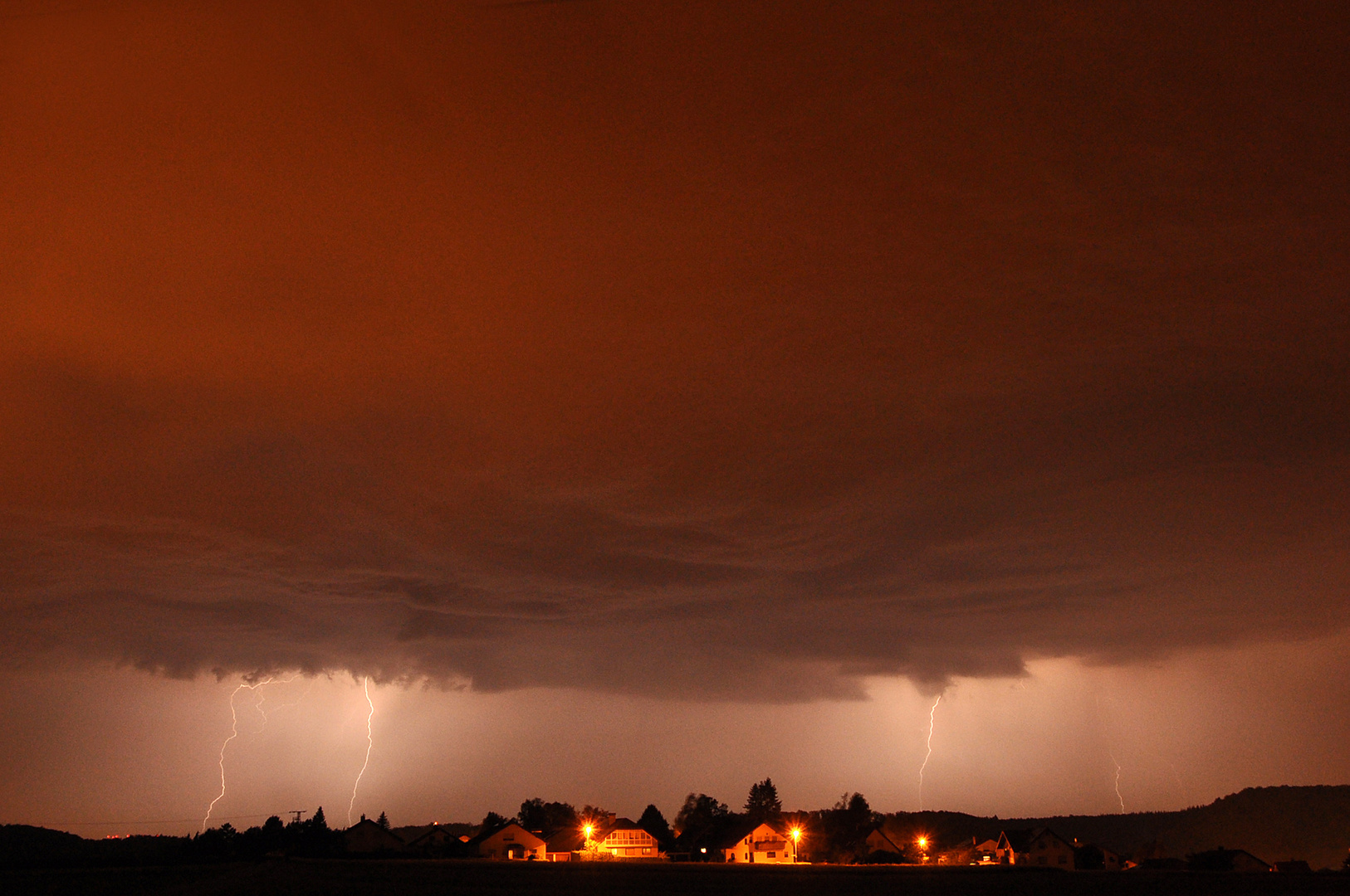 Sommernacht-Gewitter