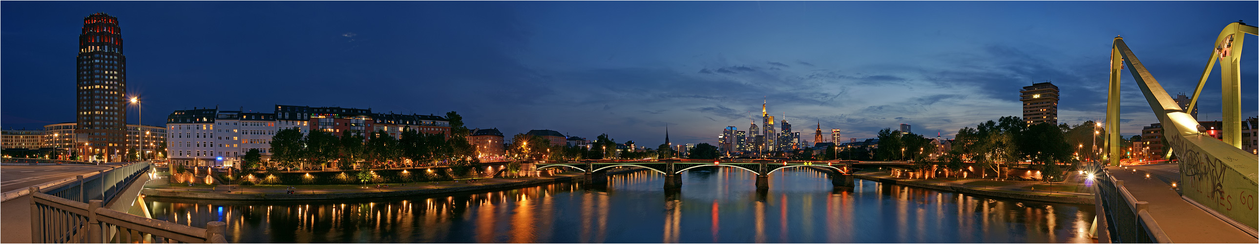 Sommernacht in Frankfurt