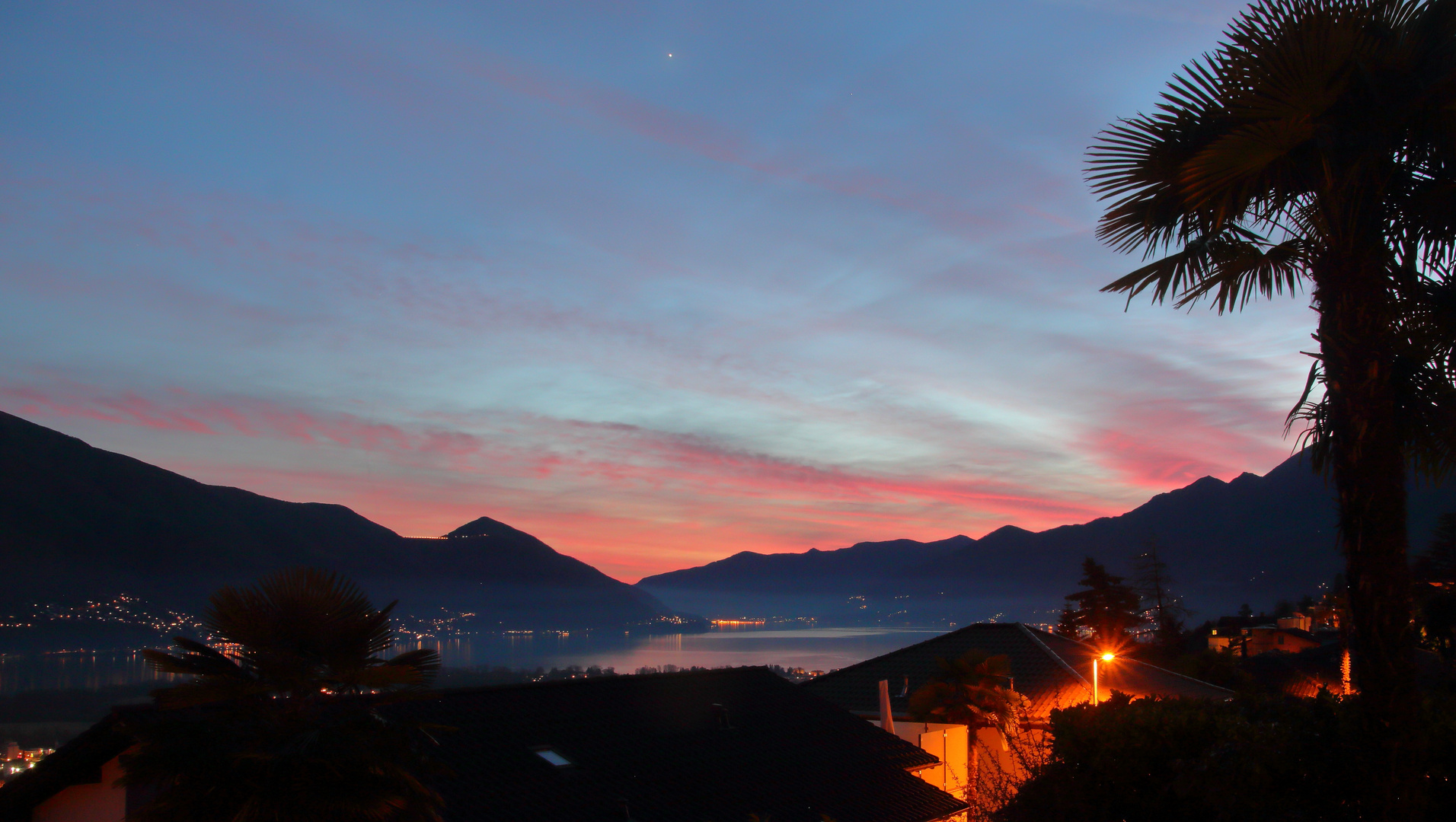  Sommernacht über dem Lago Maggiore 