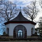 Sommerpavillon mit Durchblick