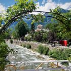 Sommerurlaub 2022 in Meran - Ein anderer Blick auf das Kurhaus von der Postbrücke