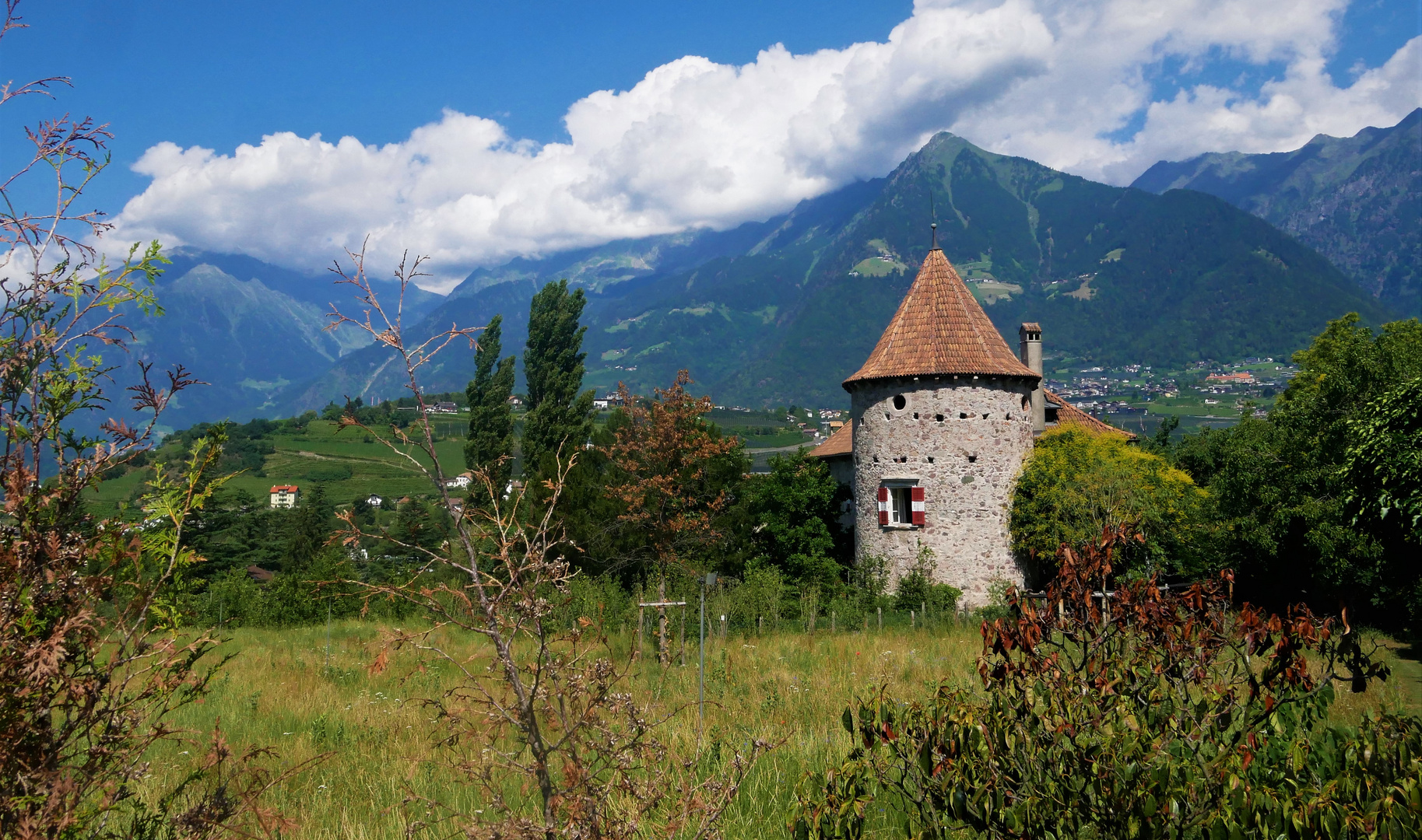 Sommerurlaub 2022 in Südtirol - Am Starttpunkt des Maiser Waalweges