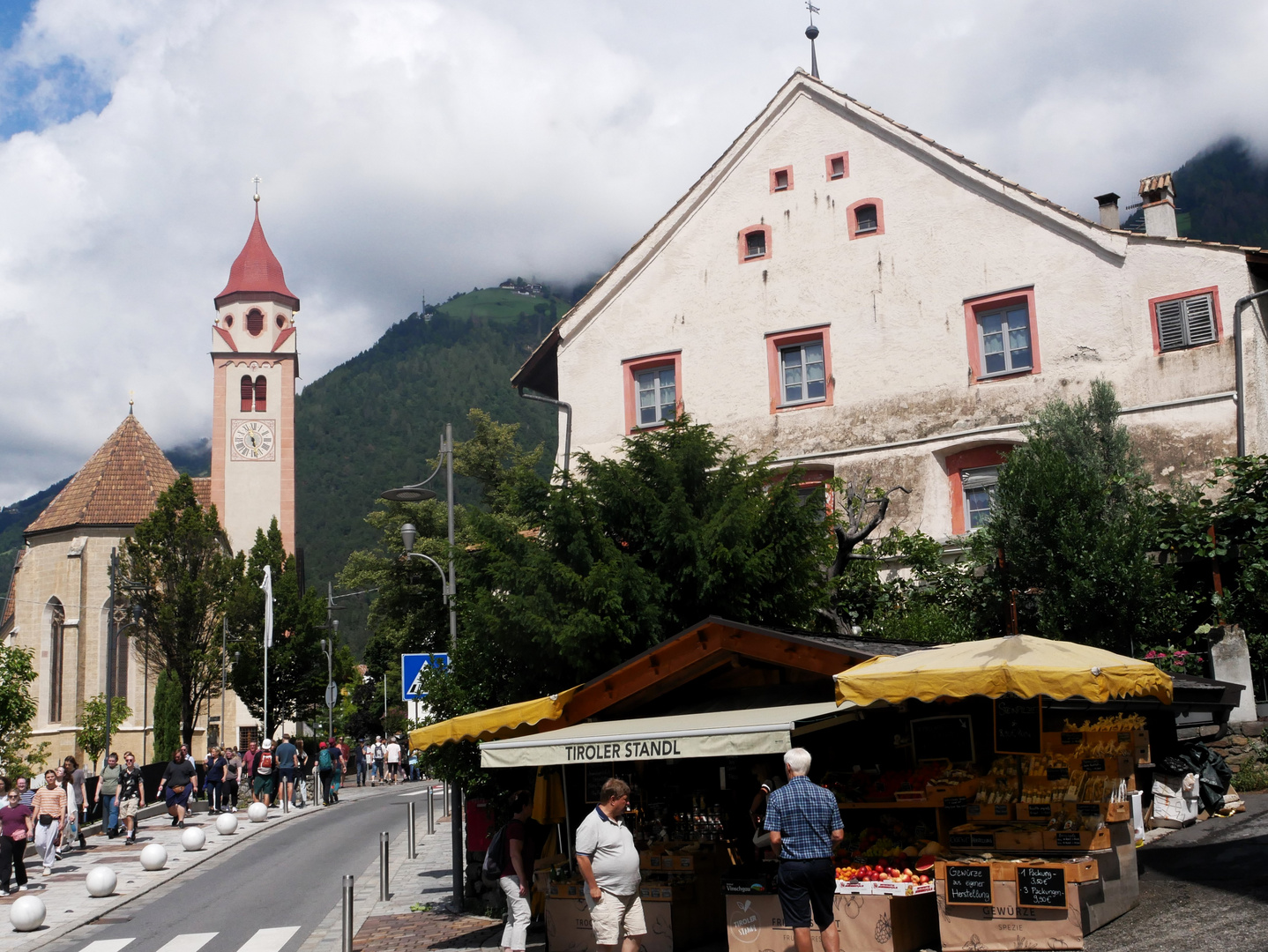 Sommerurlaub 2023 in Südtirol - Abschied auf Raten / Dorf Tirol