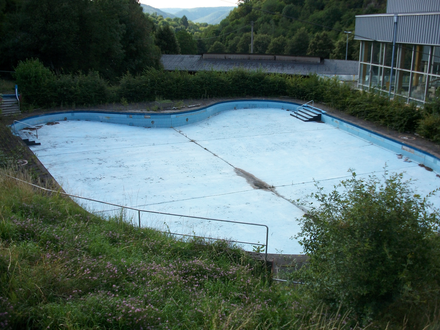 Sommerzeit - Badespaß im Schwimmbad Boppard 2011 Badeschluss