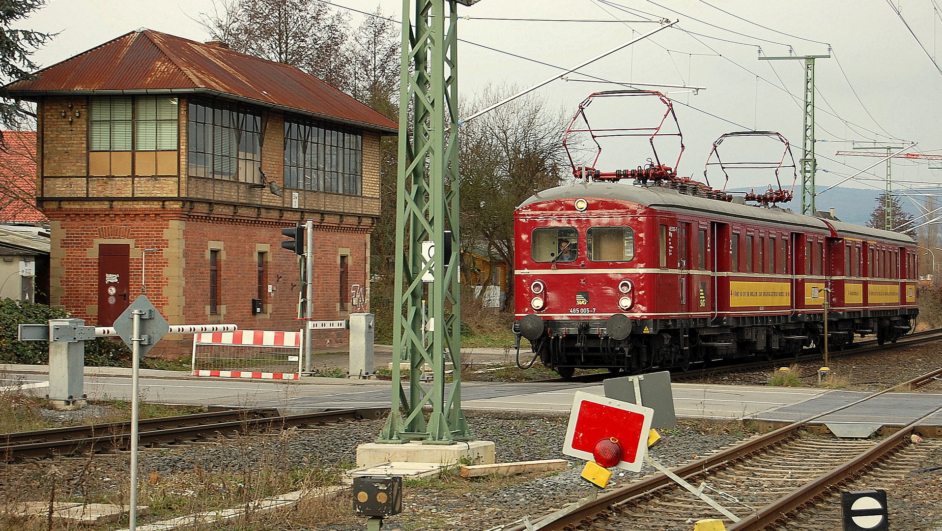 Sonderfahrt auf der Elsenztalbahn mit ET 465 am Stw Ost in Meckesheim 13.12.2009