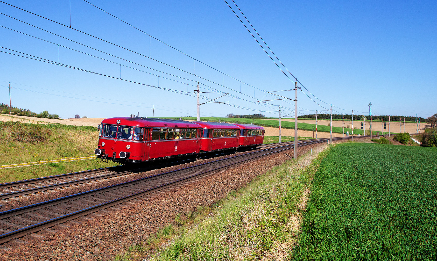 „Sonderfahrt mit dem Schienenbus-Motorwagen zu den VOESTStahlwerken“