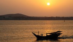 SONENNENUNTERGANG IN ABU DHABI