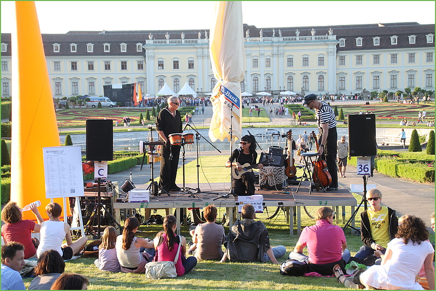 Sonja und die Maratongas  beim Strassenmusik -festival im Park Ludwigsburg 2012