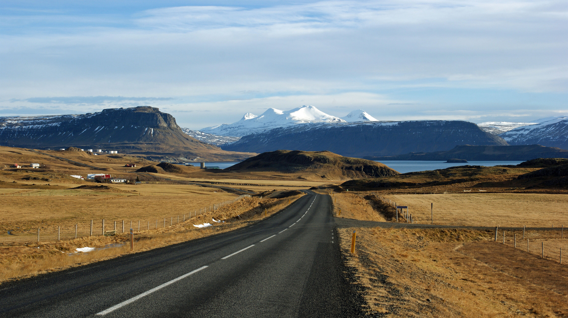 Sonne am Hvalfjördur