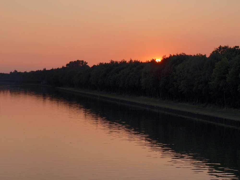 Sonne am Kanal