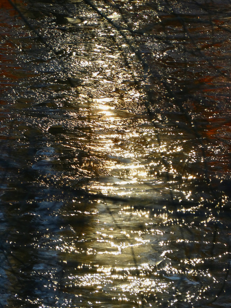 Sonne auf dünner Eisschicht