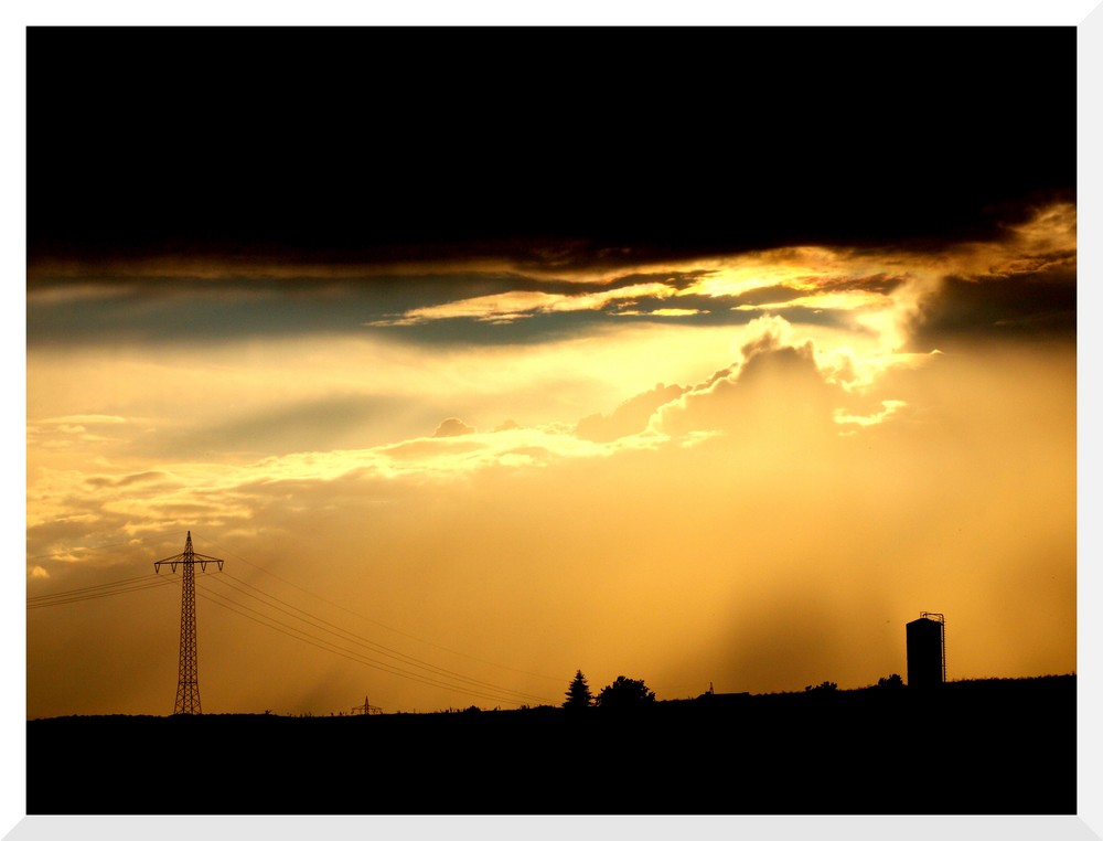 Sonne besiegt Gewitter