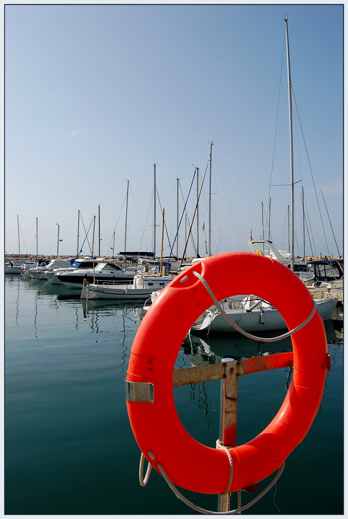 Sonne, Boote und Meer