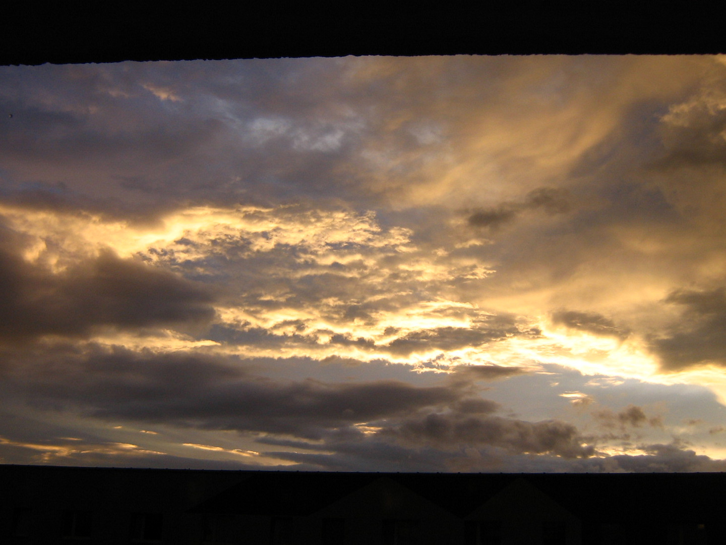 Sonne bricht durch die Wolken