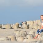 Sonne genießen auf den Tetrapoden auf Sylt am Meer bei Hörnum