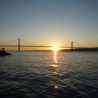 Sonne hintergeht Brücke