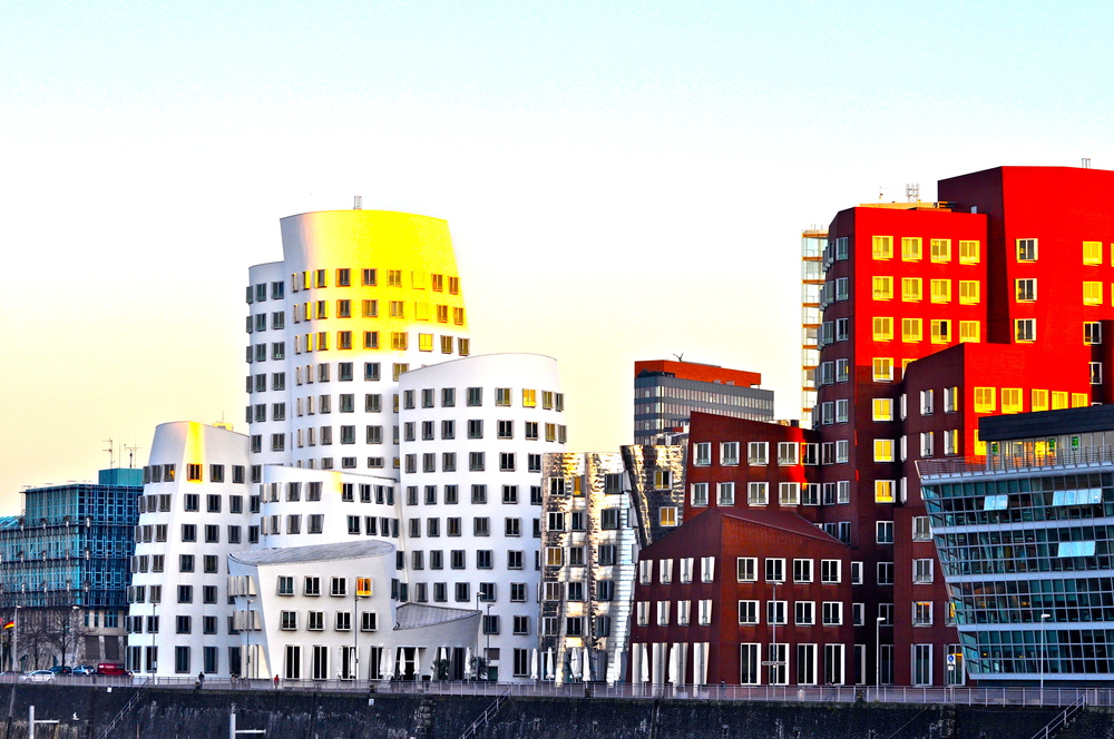 Sonne im Düsseldorfer Hafen
