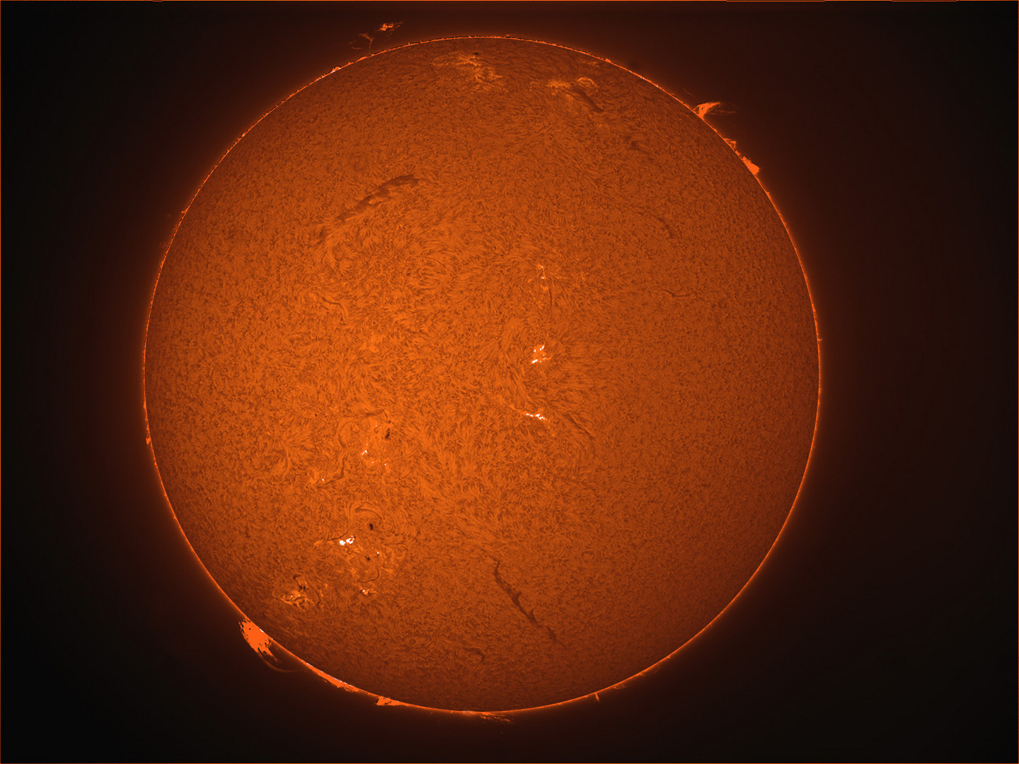 Sonne im H-alpha am 01.08.2014