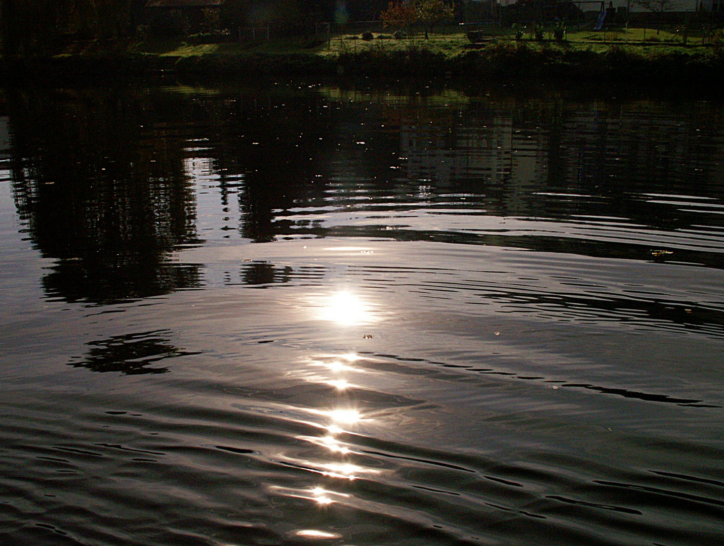 Sonne im Wasser