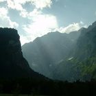 Sonne in den Bergen am Königssee