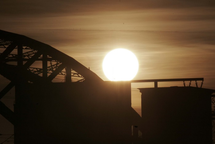 Sonne in Sepia