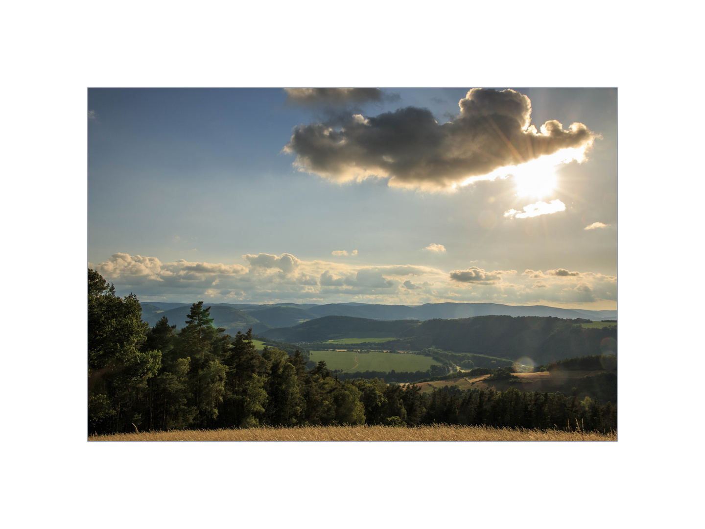 Sonne küsst Wolke 