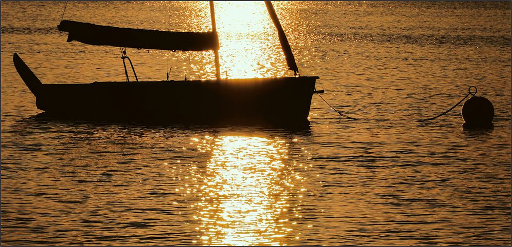 Sonne mit Segelboot ...