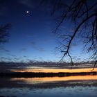 Sonne, Mond und ein Stern über dem Starnberger See