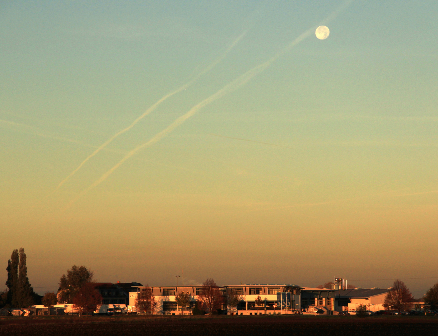 Sonne, Mond und keine Sterne