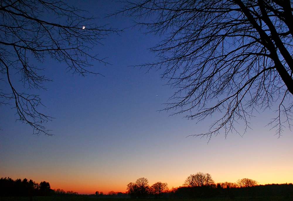 Sonne, Mond und Venus