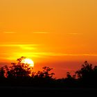 Sonne steigt vom Berg- Halde