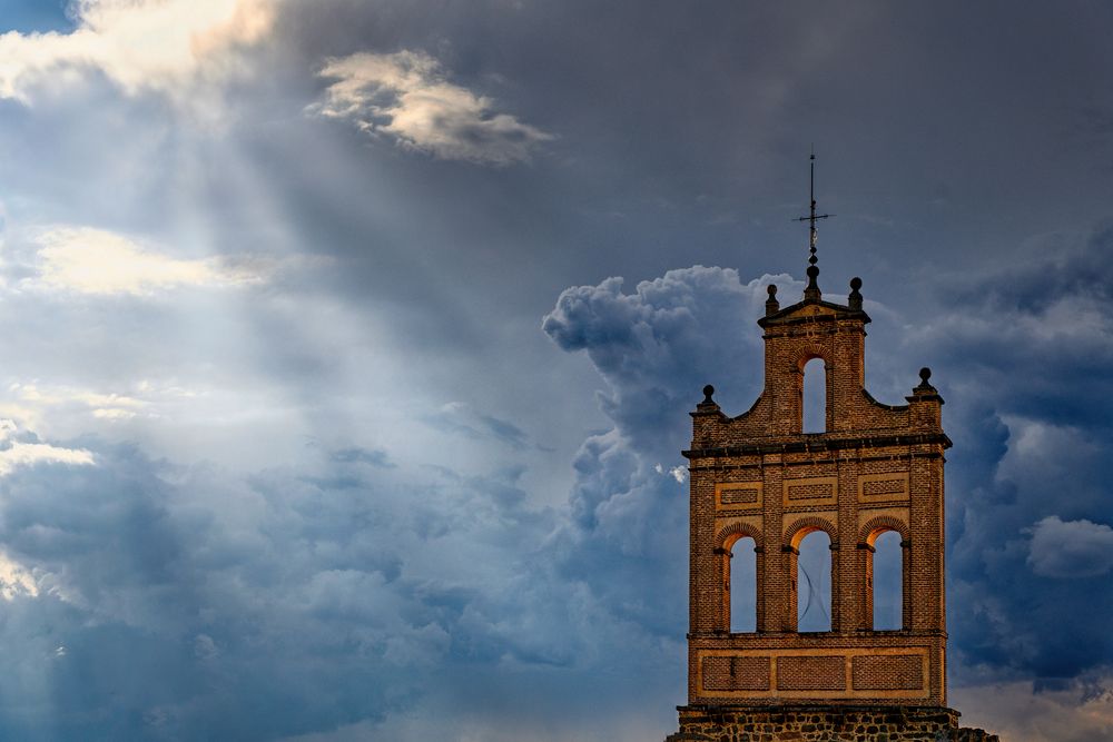 Sonne über Avila