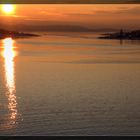 Sonne über dem Fjord