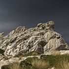 Sonne und düstere Wolken bei Cap Formentor auf Mallorca