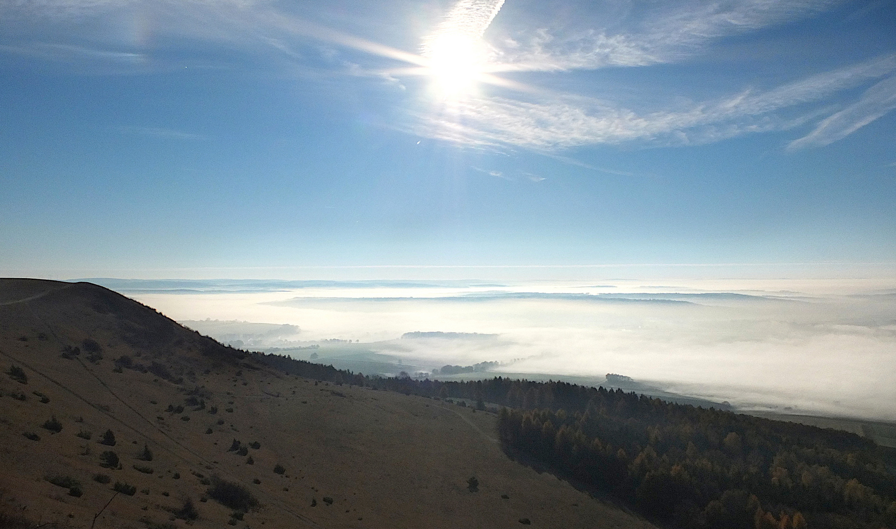 Sonne und Nebel