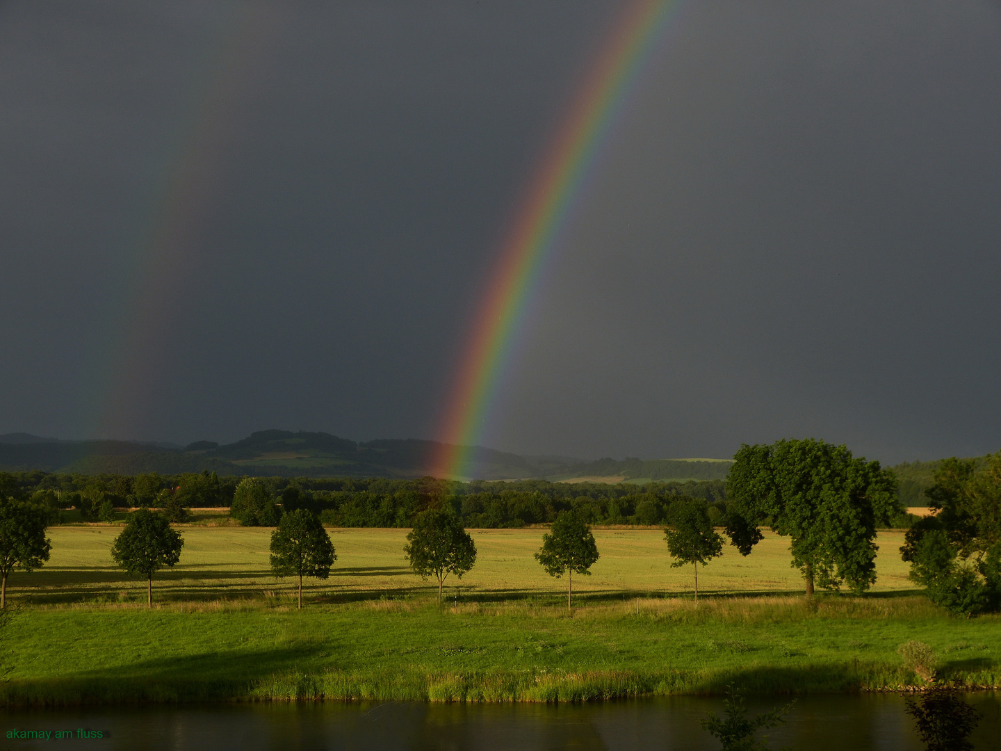 Sonne und Regen am Abend - Rainbow