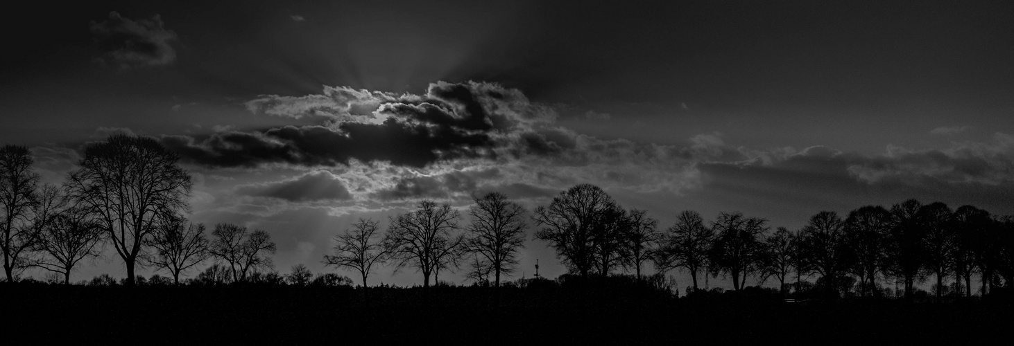 Sonne und Wolken