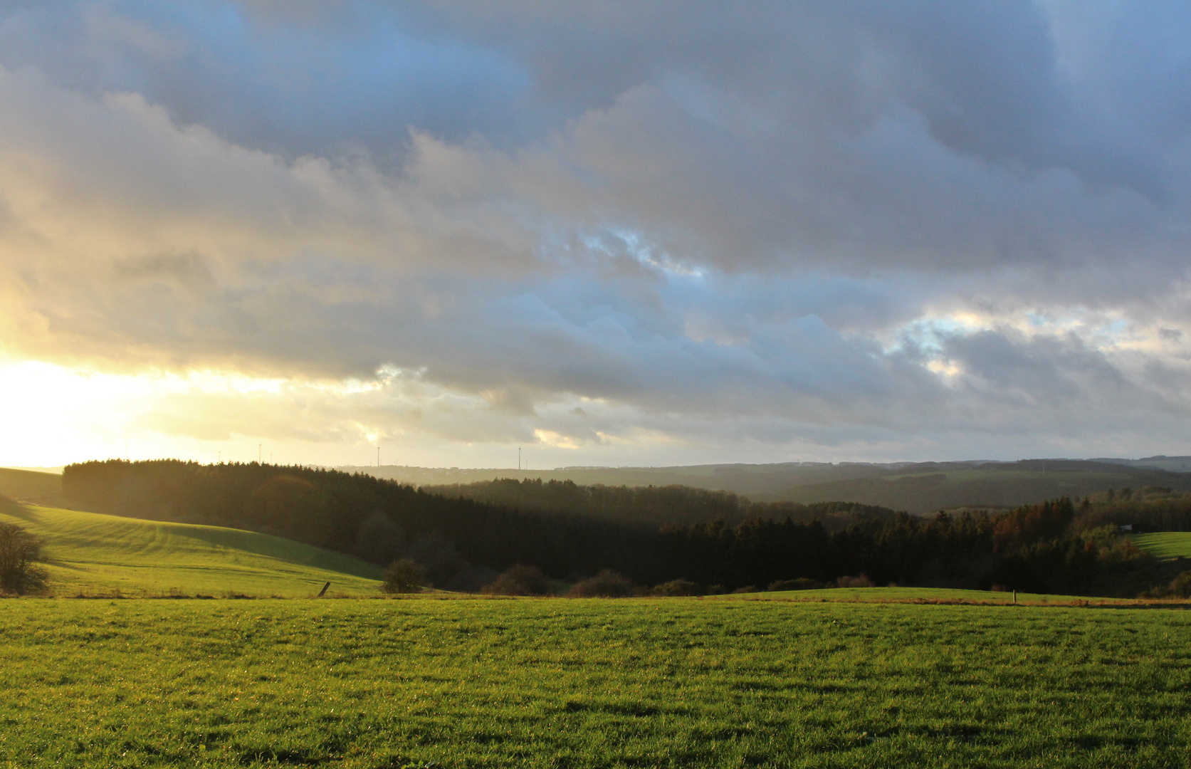 Sonne und Wolken