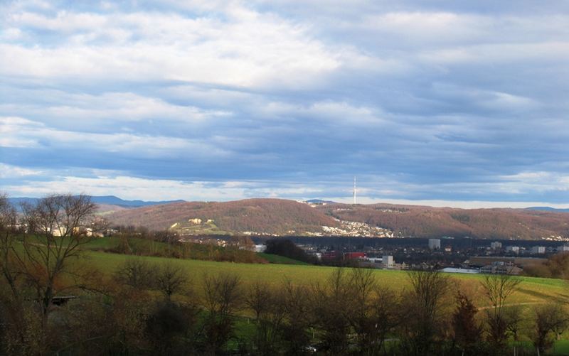 Sonne und Wolken / Licht- und Schattenspiel im Wechsel