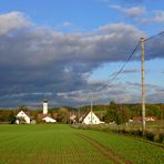 Sonne und Wolken über Orthofen