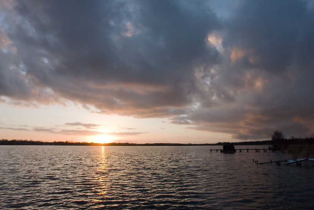 Sonne unter Wolken