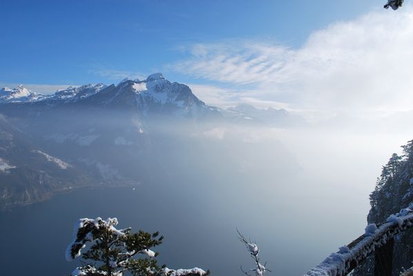 Sonne vertreibt Nebel