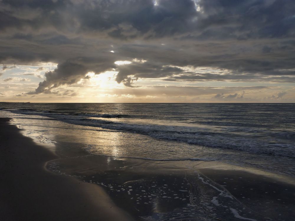 Sonne, Wolken, Meer