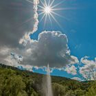 Sonne, Wolken und Geysir ..