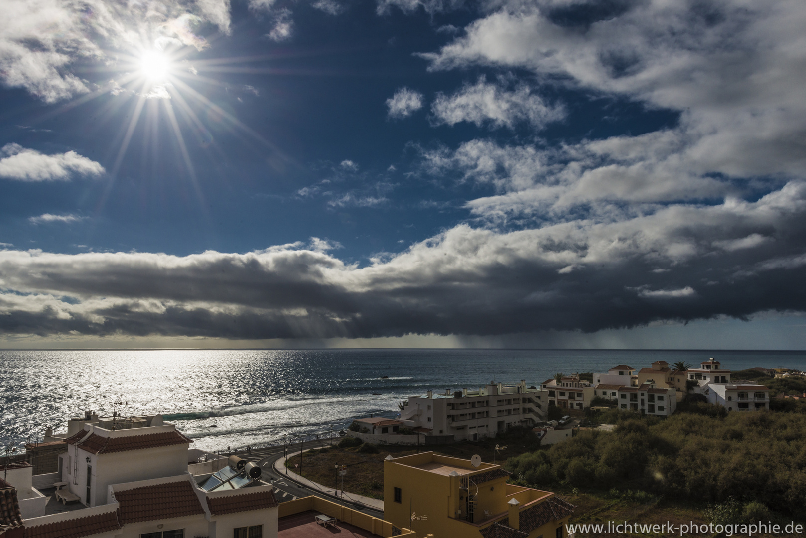 Sonne, Wolken und Meer...